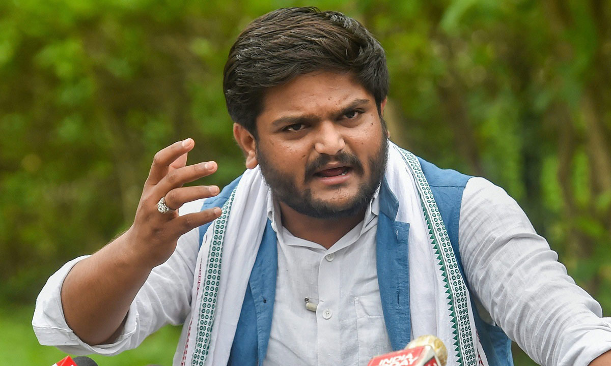 hardik patel resign congress