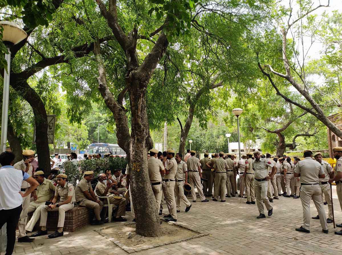 protest a Du nort campus