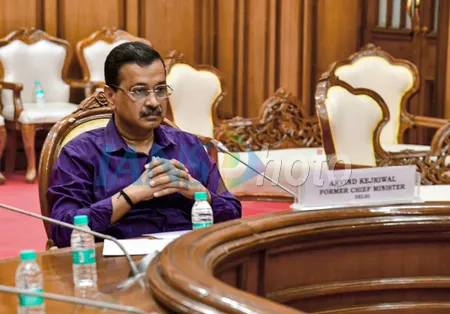 शांति, विश्वास, आस’ सब टूटी, अब शिखर पर बैठकर ‘संजय’ से पार्टी में महाभारत का हाल सुनेंगे केजरीवाल