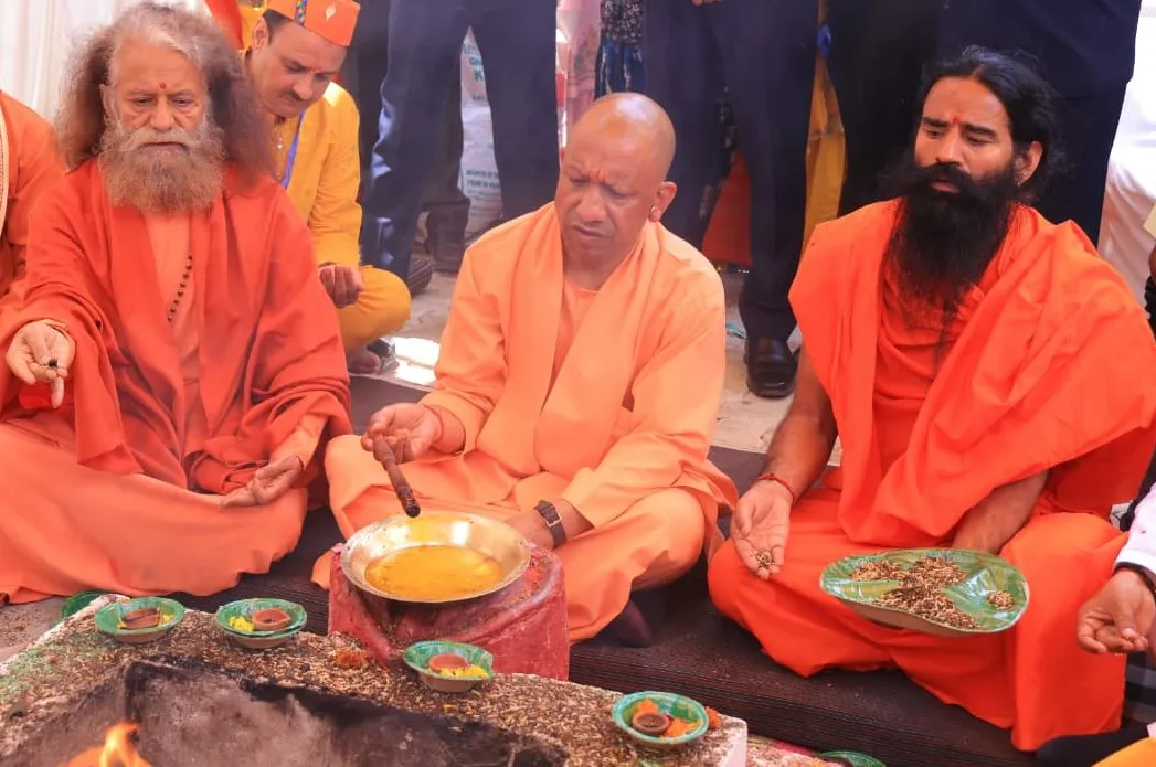 योगी आदित्यनाथ के गांव पंचूर में मूर्ति प्राण प्रतिष्ठा और श्री विष्णु महायज्ञ।