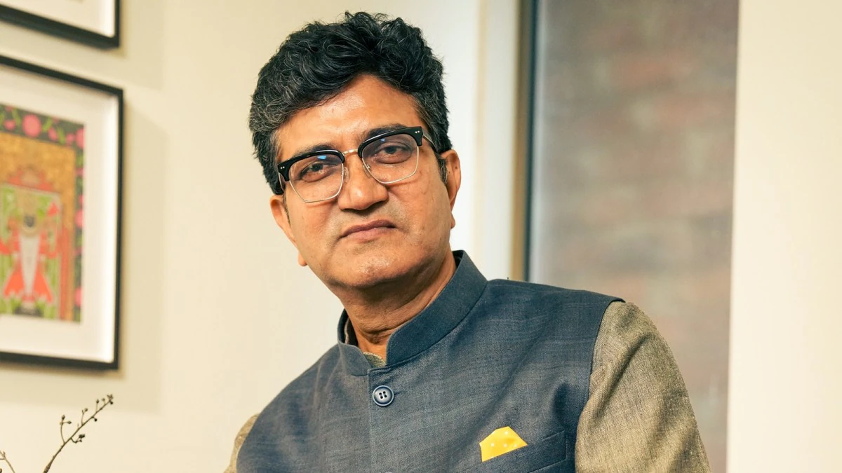 प्रसून जोशी बने प्रसार भारती बोर्ड के चेयरमैन