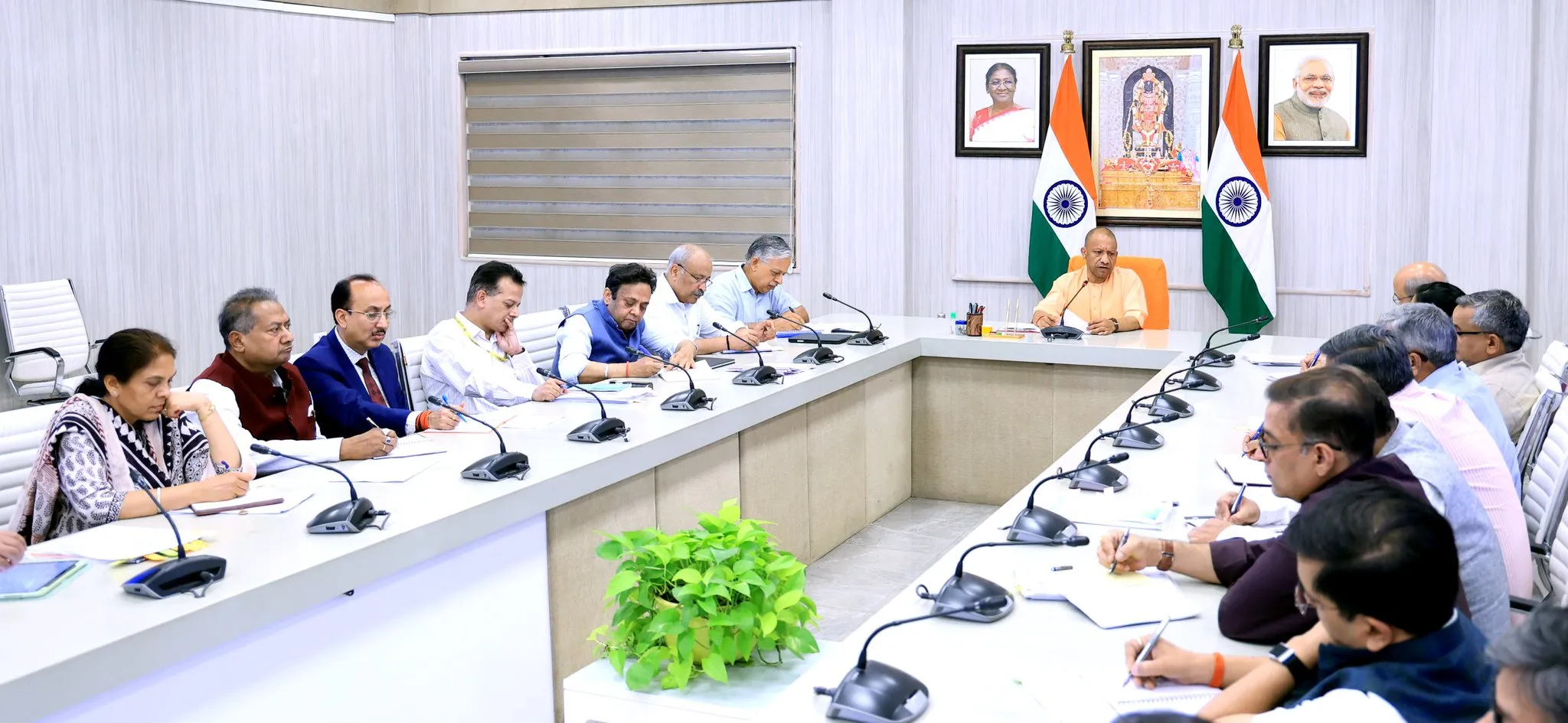 यूपी में बदलेगा ऑफिस कल्चर दो दिन होगा वर्क फ्रॉम होम