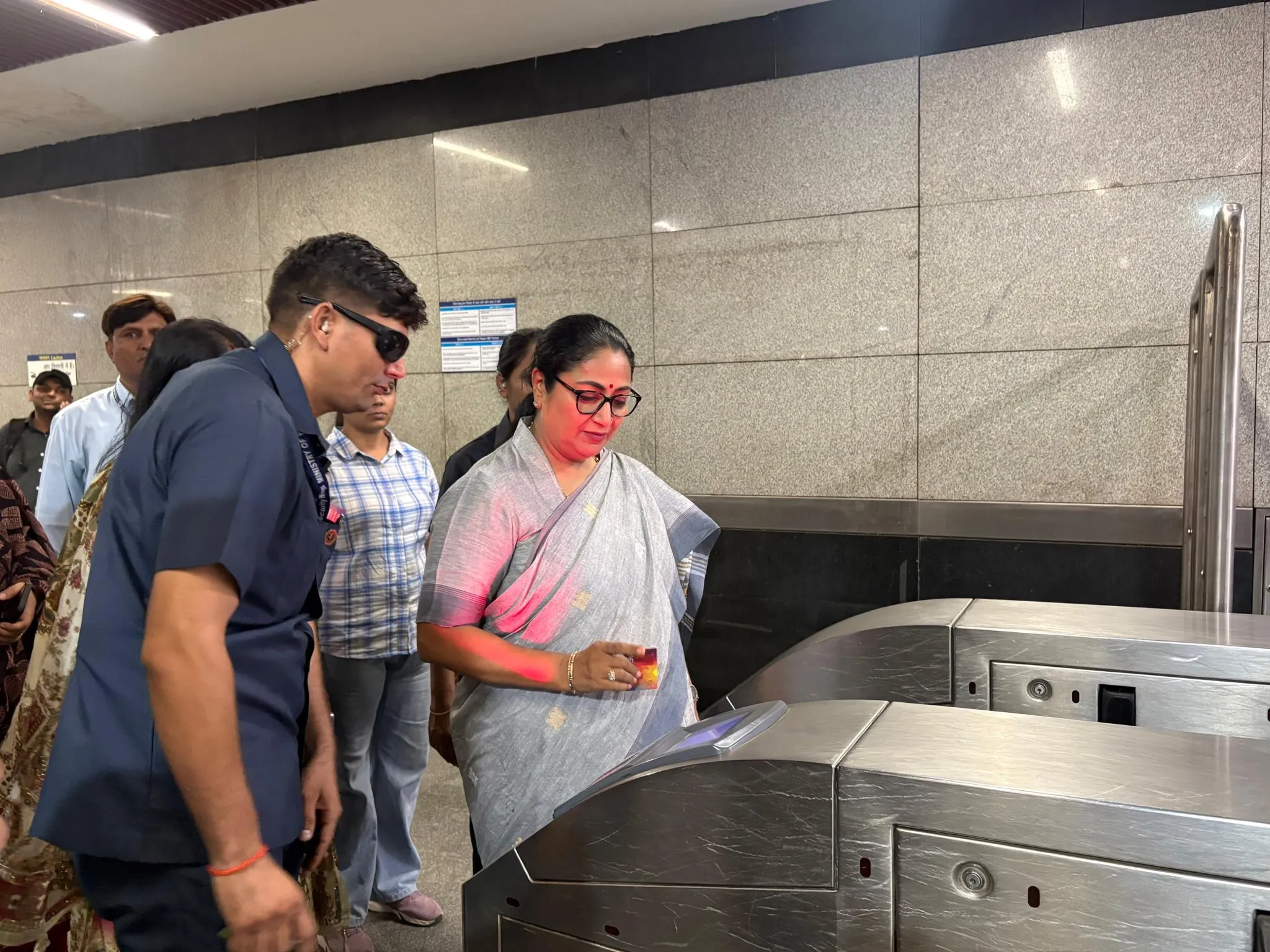 दिल्ली मेट्रो लेडीज वेलफेयर ऑर्गेनाइजेशन के नाम से होगी पहल की ब्रैंडिंग: सीएम रेखा गुप्ता
