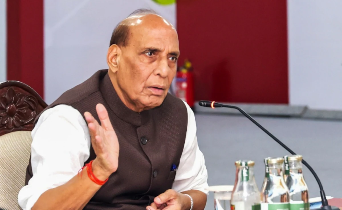 NEET पेपर लीक मामले पर दिल्ली में उच्चस्तरीय बैठक, रक्षा मंत्री राजनाथ सिंह के आवास पर मंथन