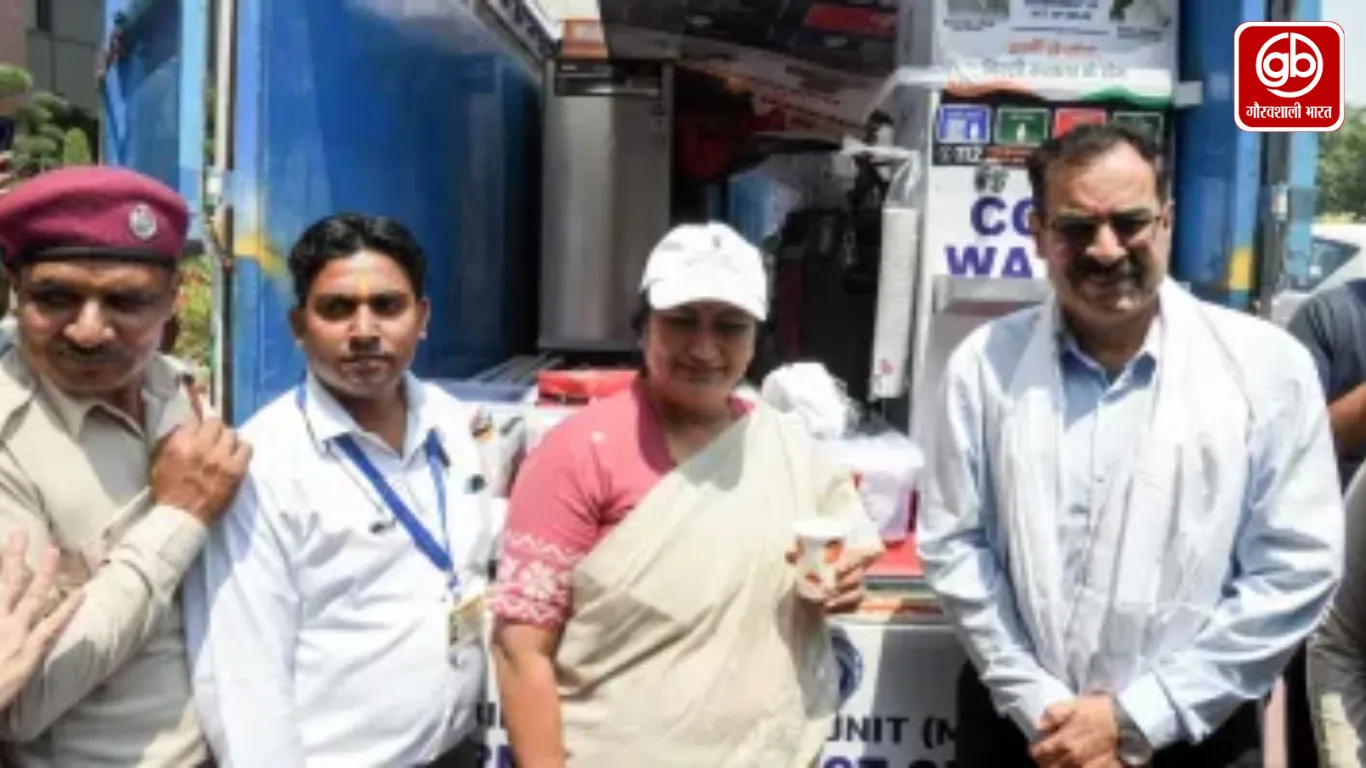 दिल्ली में गर्मी से राहत के लिए सरकार सक्रिय, कूलिंग जोन और मोबाइल यूनिट्स से लोगों को मिल रही मदद