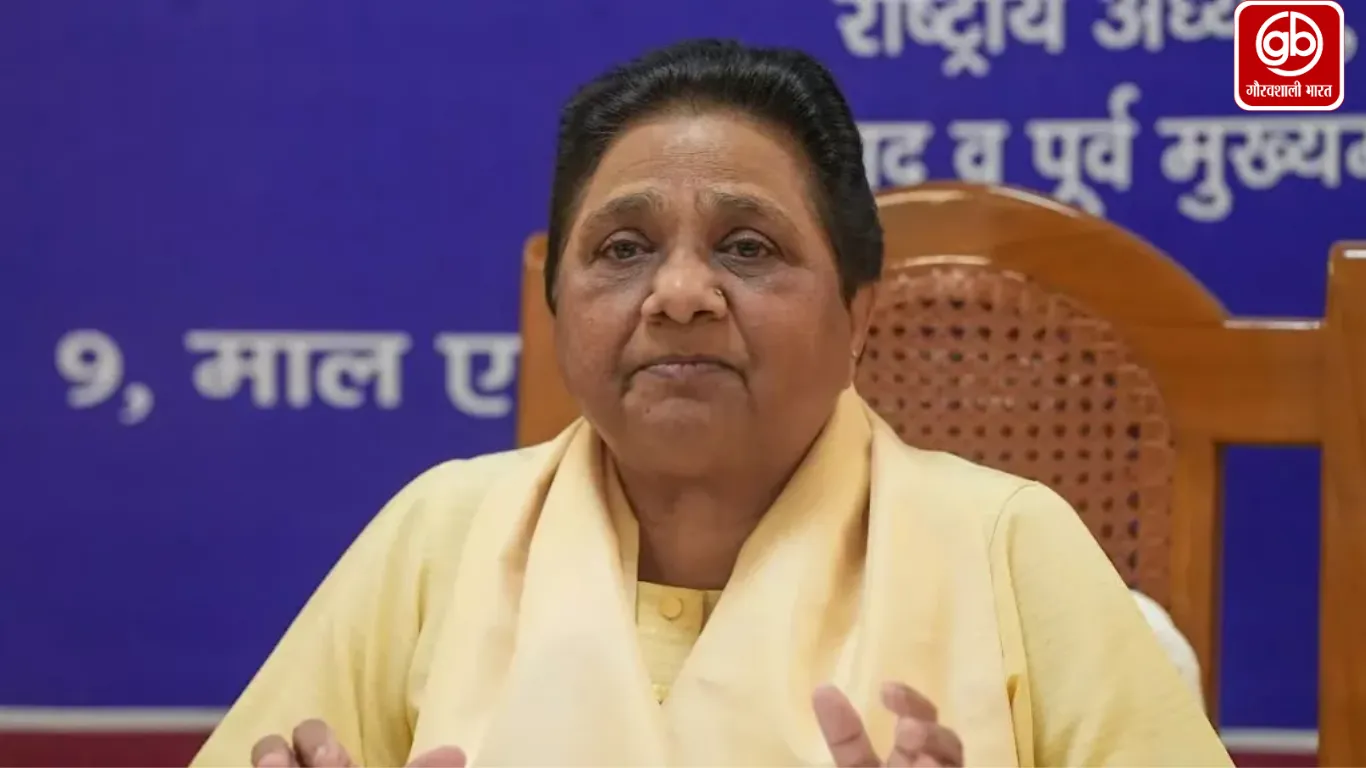 सपा प्रवक्ता की टिप्पणी पर विवाद, मायावती ने साधा निशाना, राजनीतिक माहौल गर्म