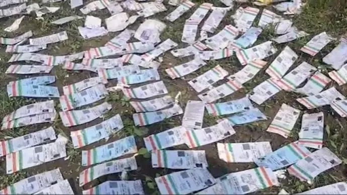 बीरभूम से विधाननगर तक हड़कंप, वोटर और आधार कार्ड मिलने से राजनीति गरमाई