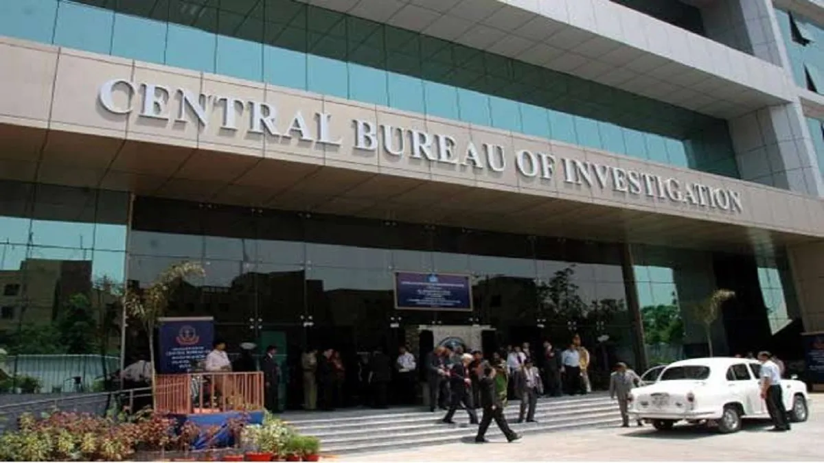 डिजिटल अरेस्ट और साइबर घोटालों पर CBI का ऑपरेशन, कई राज्यों में एक साथ छापे