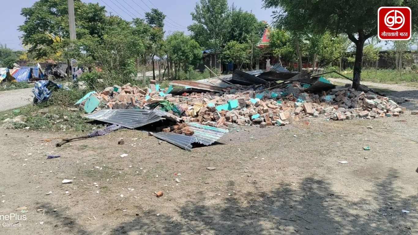 देहरादून में अतिक्रमण के खिलाफ बड़ा एक्शन, सरकारी भूमि से अवैध कब्जा हटाने की कार्रवाई तेज