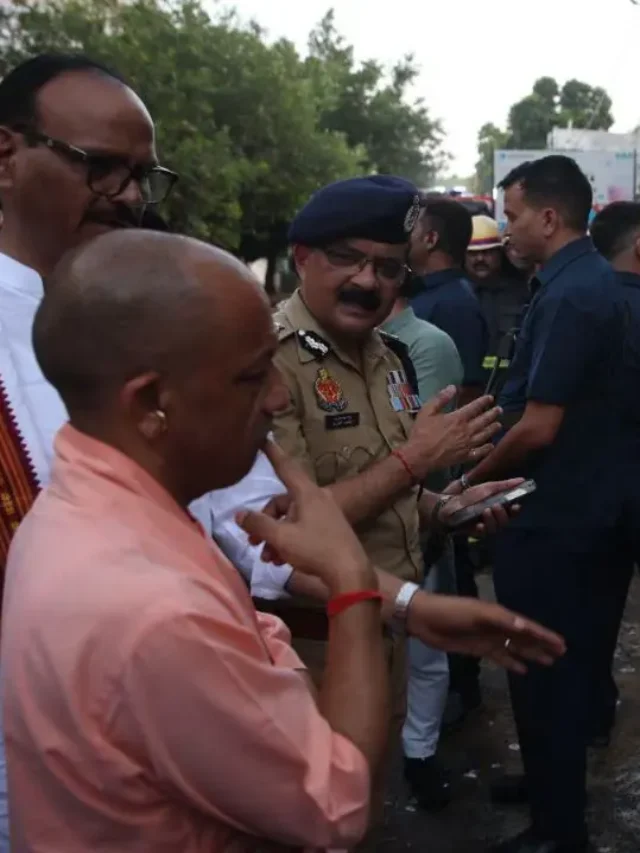 लखनऊ अग्निकांड: कोचिंग सेंटर में लगी आग की 8 दिल दहला देने वाली तस्वीरें
