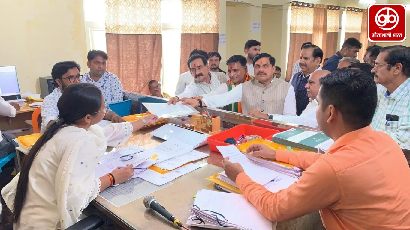 दतिया की सभा में भावुक हुए नरोत्तम मिश्रा, बोले-घर-घर जाकर आशुतोष तिवारी को जिताऊंगा