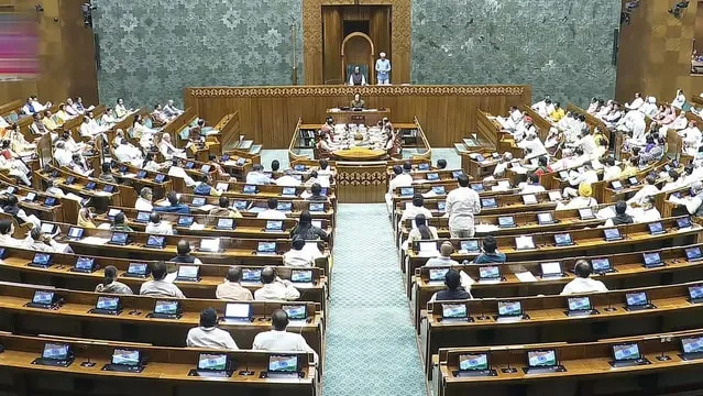 आज से संसद में घमासान! चंदा चोरी, पेपर लीक और एथनॉल पर सरकार से तीखे सवाल