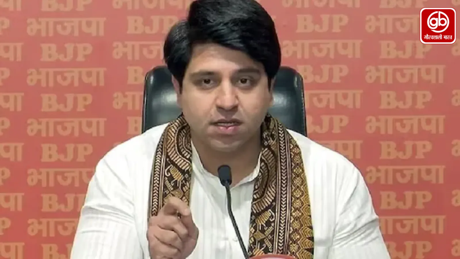 शहजाद पूनावाला के X प्रोफाइल बदलाव से बीजेपी छोड़ने की अटकलें तेज