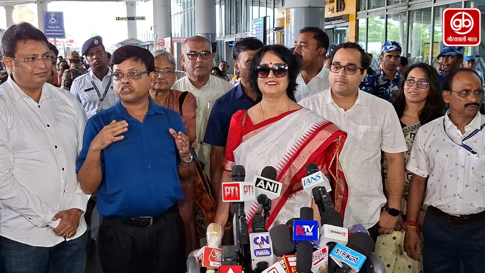 निर्वासन के 19 साल बाद तसलीमा नसरीन की कोलकाता में वापसी