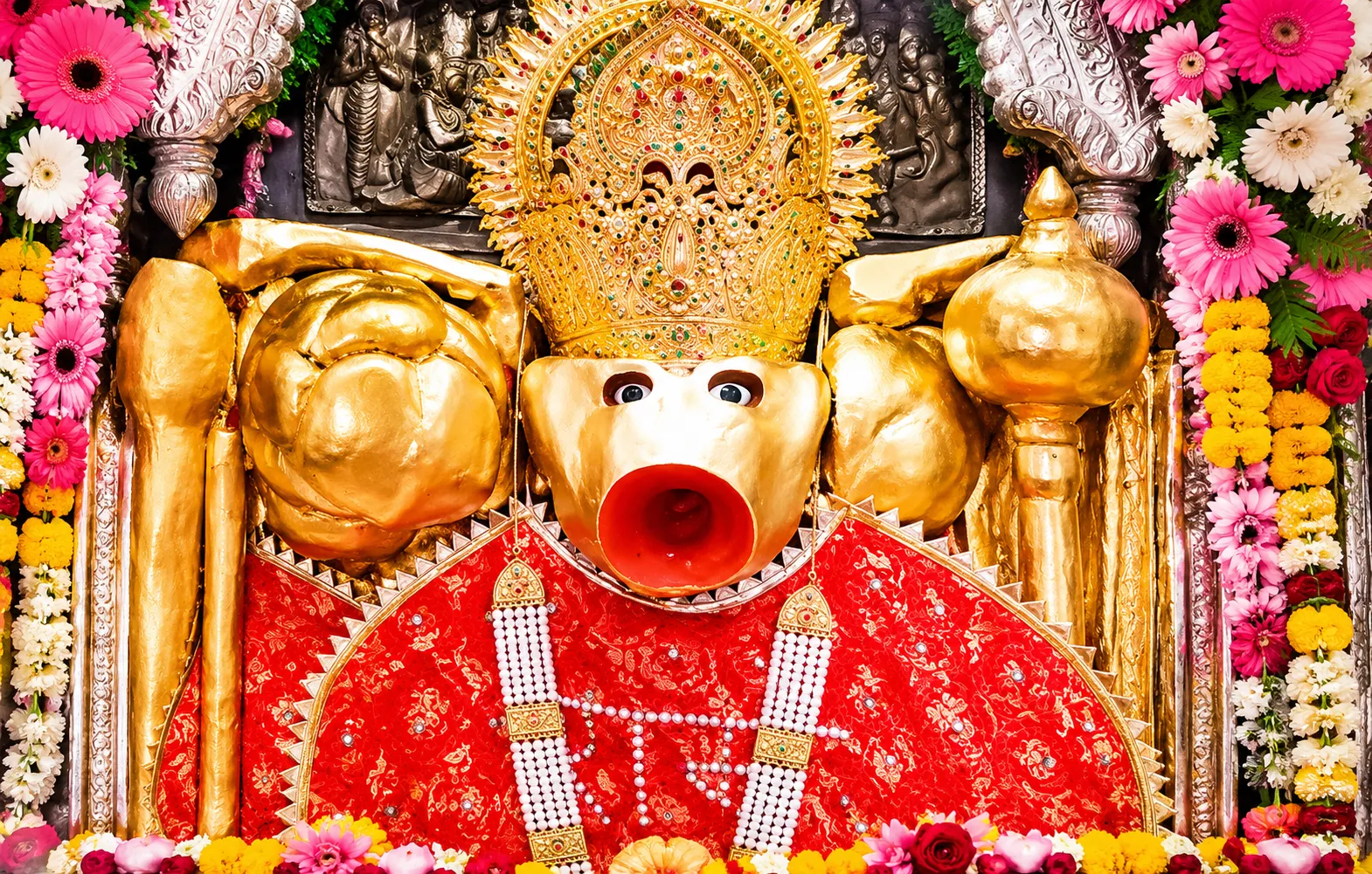 दिल्ली के ‘डॉक्टर हनुमान’ मंदिर में उमड़ी श्रद्धालुओं की आस्था