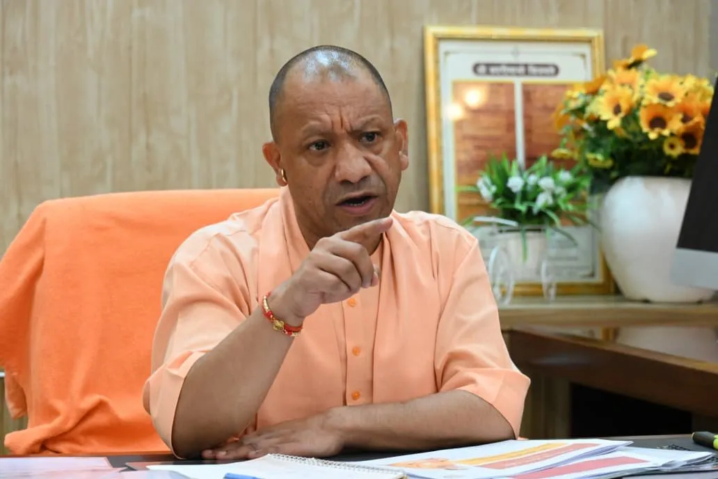 राजस्व मामलों में ‘तारीख पर तारीख’ खत्म करने पर सीएम योगी का जोर