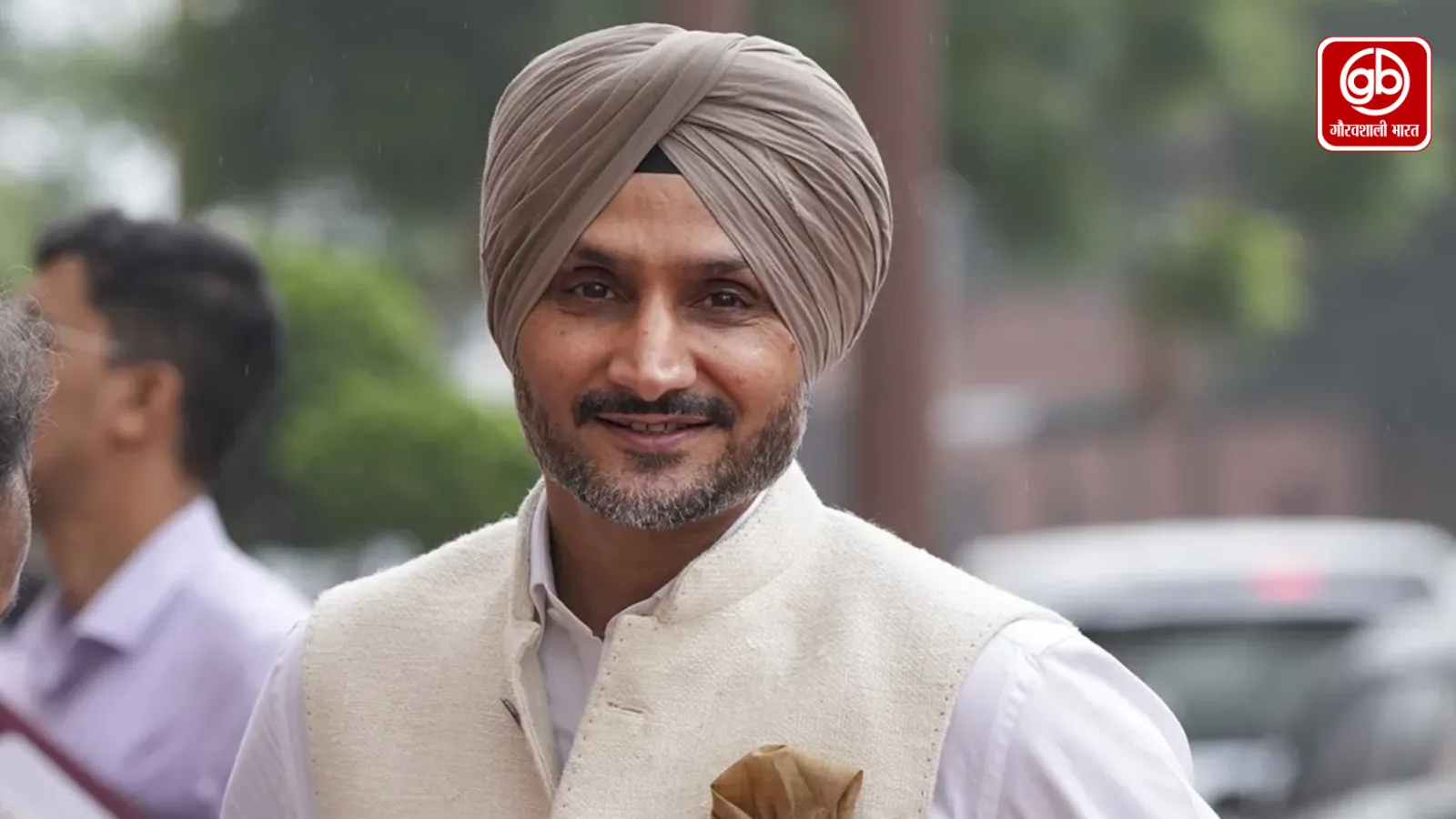 पंजाब में नशे को लेकर सियासी घमासान, हरभजन सिंह ने उठाए सवाल