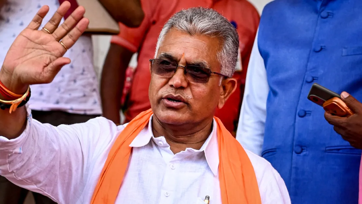 दिलीप घोष का अभिषेक पर हमला, नेपाल बाढ़ पर पर्यटकों को सावधानी की सलाह