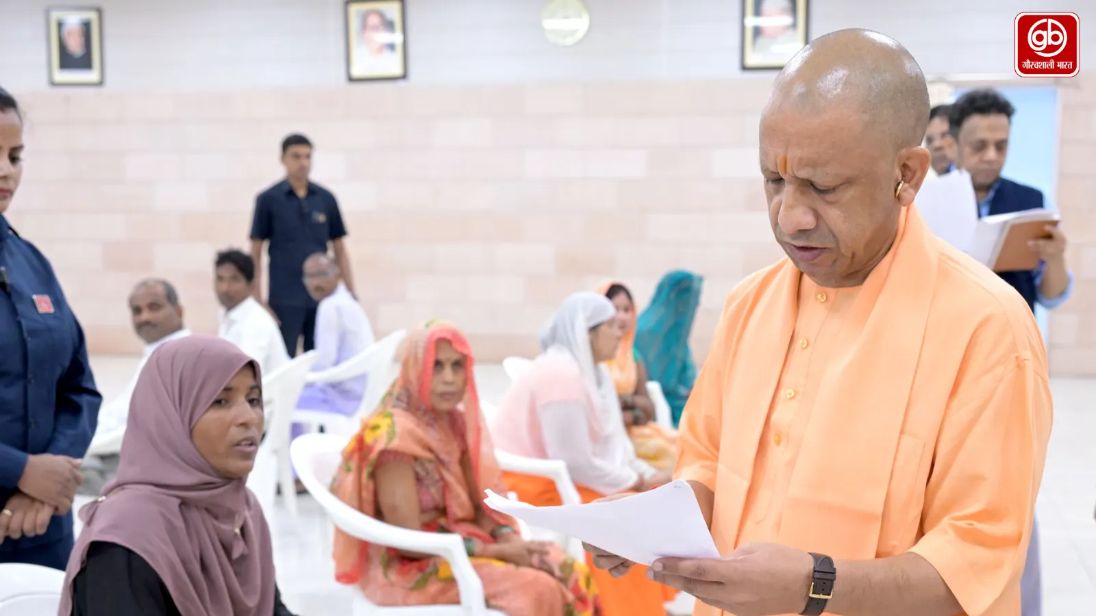 मुख्यमंत्री ने जनता की शिकायतें सुनीं, अधिकारियों को कार्रवाई के निर्देश दिए