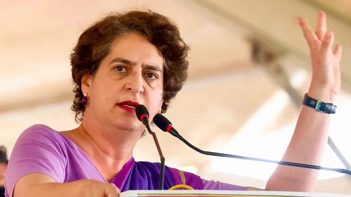 प्रियंका गांधी ने मतदाता सूची को लेकर चुनाव आयोग पर कार्रवाई मांगी