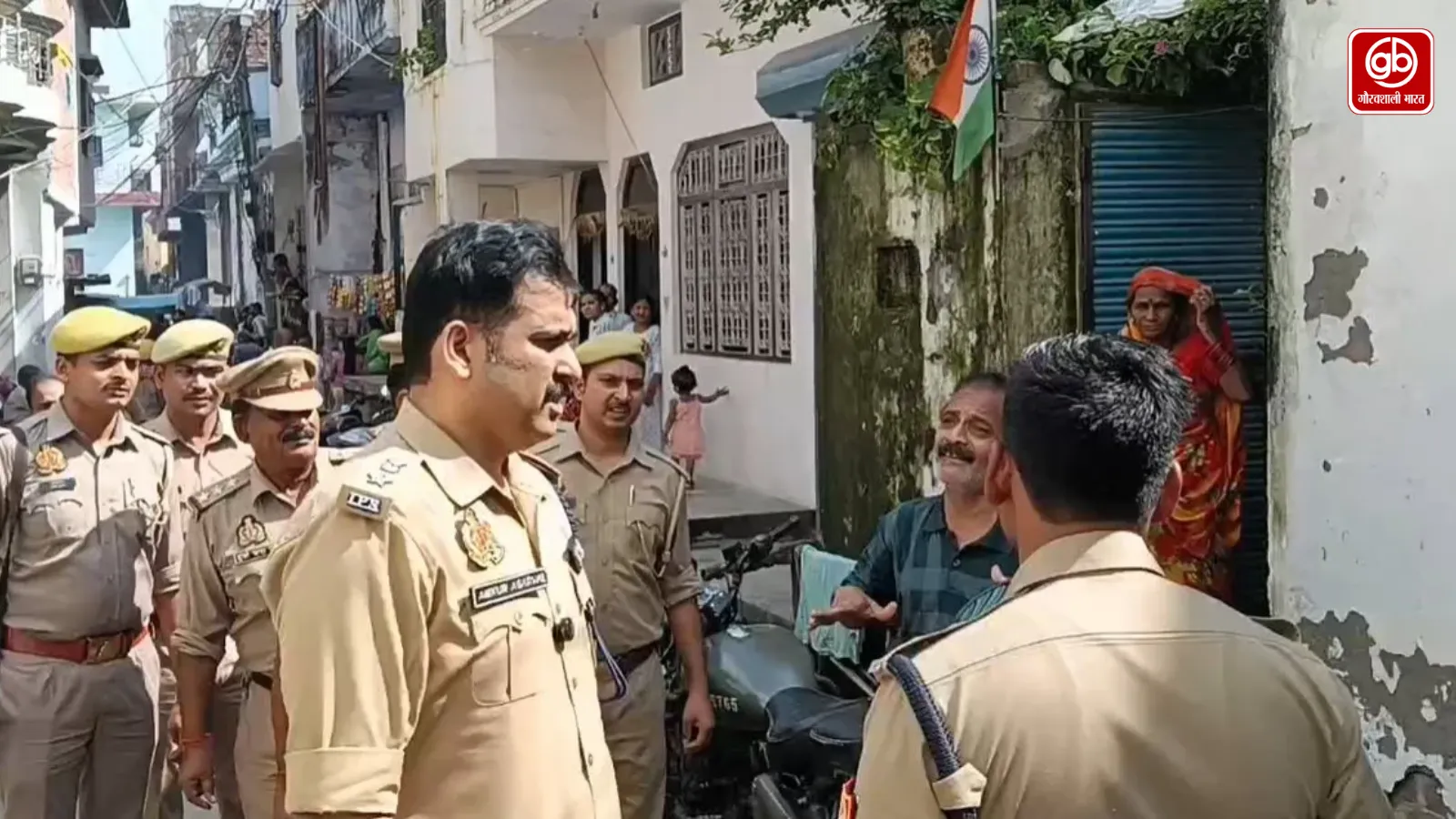 सीतापुर बाढ़ प्रभावित इलाकों में पुलिस की निगरानी, ड्रोन से रखी जा रही नजर