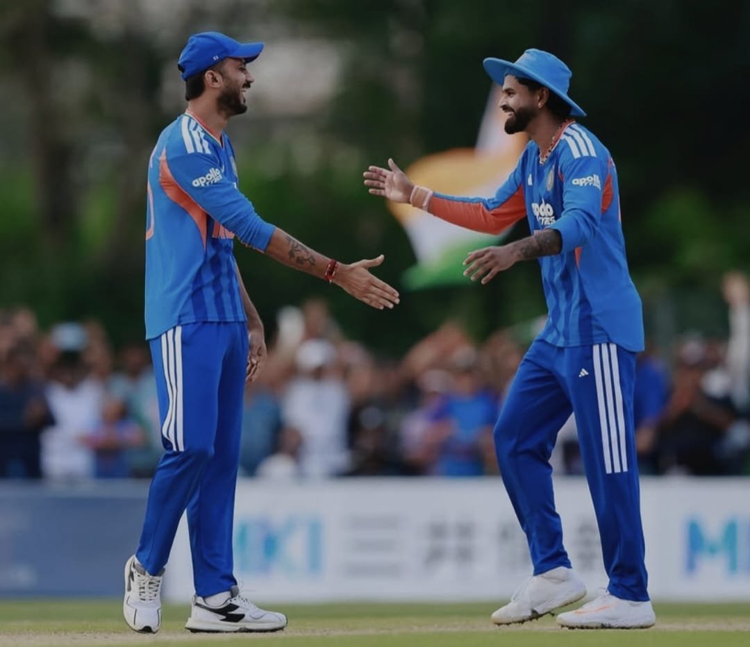 🏏 क्रिकेट के रोमांच से सजा पल