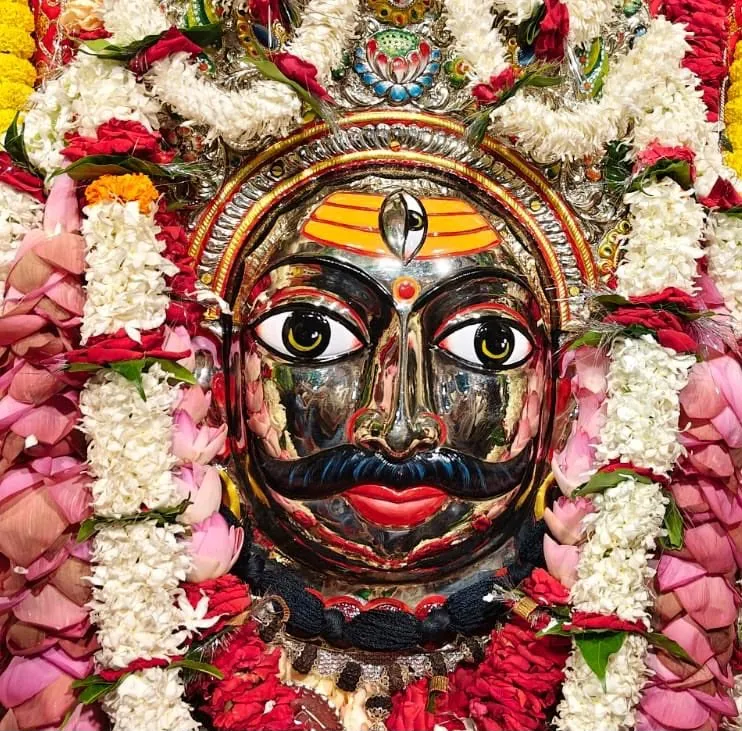 लाट भैरव की बारात में झूमी काशी, सात वार नौ त्योहार का दिखा उल्लास