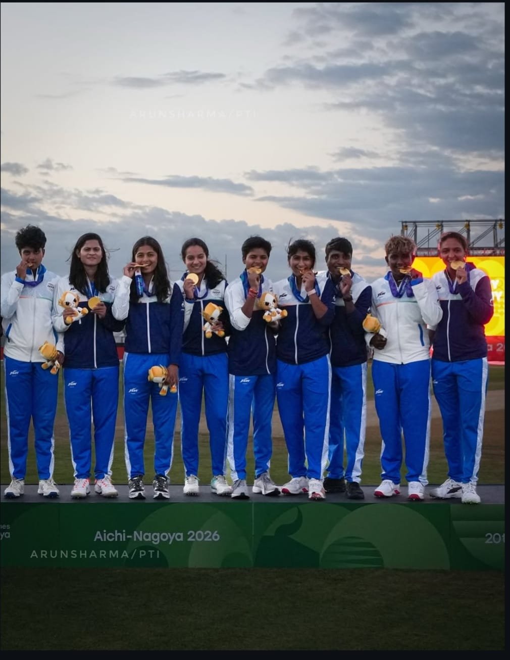 मैदान पर मेहनत, खेल में जुनून और हाथों में गोल्ड! 🥇