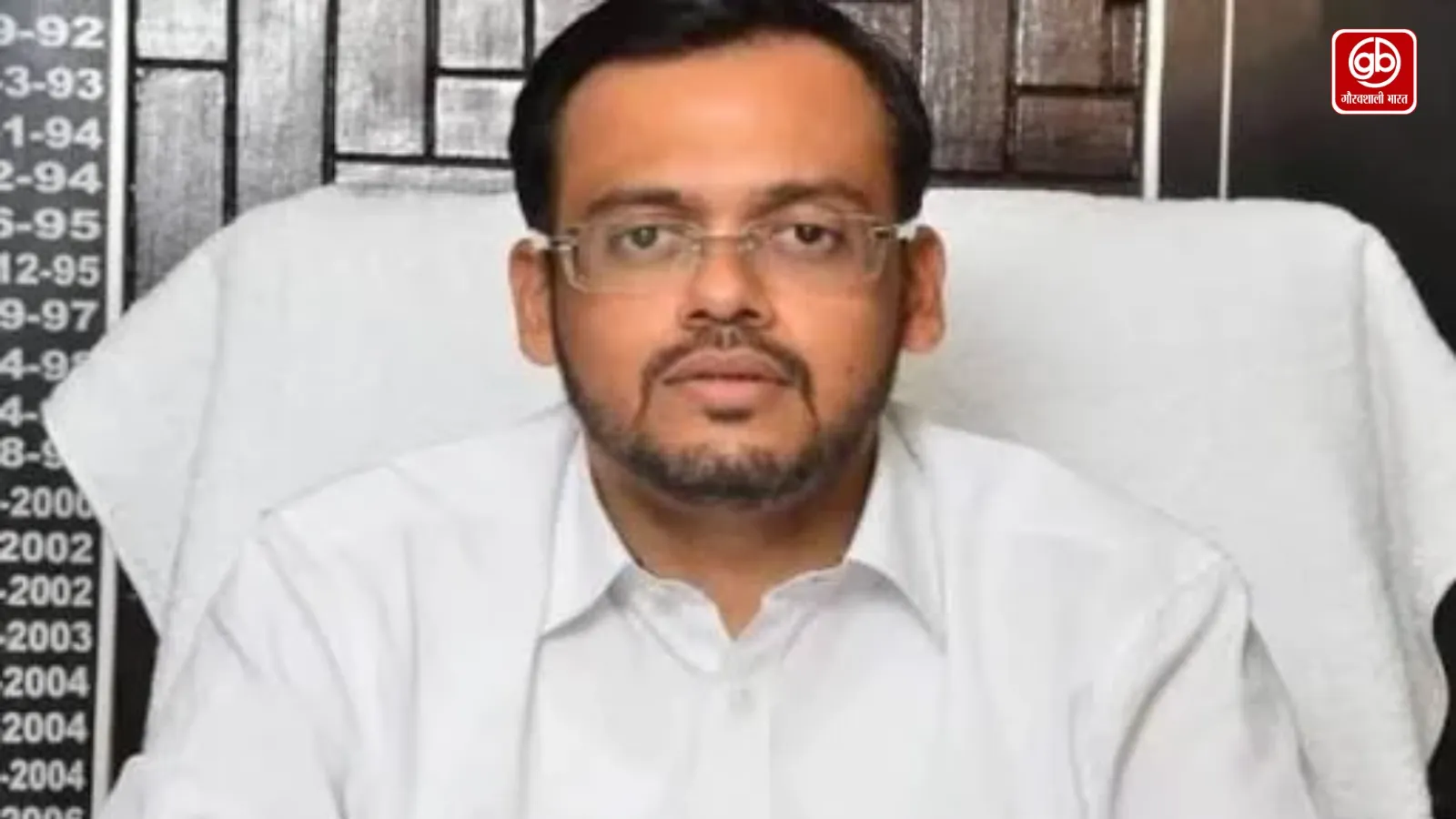 मतगणना से पहले IAS अभय सिंह की जिम्मेदारी बदली, प्रकाश बिंदु को मिली कमान